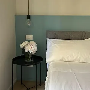 https://casa-savona.it-lombardy.com